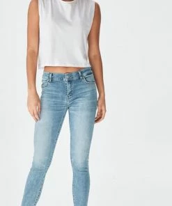 LTB Jeans LTB Lonia Jeans Volwassenen Lichtblauw 21 LTB Jeans LTB Lonia Jeans Volwassenen Lichtblauw -Exporteren dameskleding winkel 452x840 3