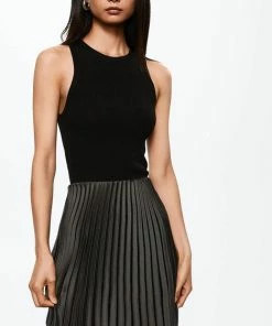 Mango Rok Satijnen Plisserok 37095906 92 Dames Maat - XXL -Exporteren dameskleding winkel 469x840 2