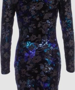 Colourful Rebel Jurk Jane Velvet -Exporteren dameskleding winkel 496x840 1