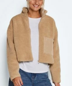 NOISY MAY NMKIAN L/S TEDDY JACKET S* Dames Jas - Maat L -Exporteren dameskleding winkel 519x840 1