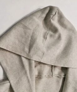 Puro Lino Warme Lange Vest In BEIGE Kleur Met Steek Zakken En Capuchon - Dames Vest - Maat 40/42 -Exporteren dameskleding winkel 550x412