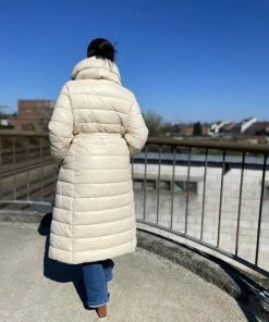 BY IMS Dikke Winter Jas - Beige -Exporteren dameskleding winkel 550x704