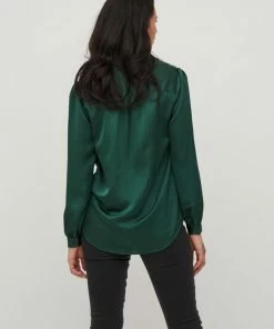Vila Blouse Viellette Satin L/s Shirt/su - Noos 14063320 Pineneedle Dames Maat - W34 15 Vila Blouse Viellette Satin L/s Shirt/su - Noos 14063320 Pineneedle Dames Maat - W34 -Exporteren dameskleding winkel 550x713 6