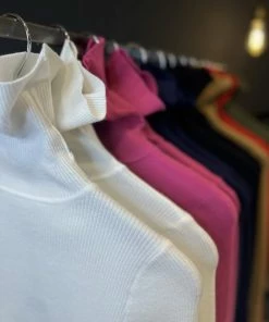 People Of 2morrow BASIC COLTRUI - Kleur White - Maat XL -Exporteren dameskleding winkel 550x733 159