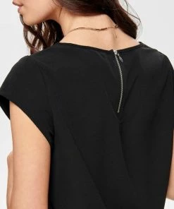ONLY ONLVIC S/S SOLID TOP NOOS WVN Dames Top- Maat 42 19 ONLY ONLVIC S/S SOLID TOP NOOS WVN Dames Top- Maat 42 -Exporteren dameskleding winkel 550x733 233