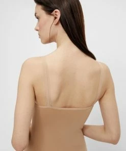 Pieces Naadloze Onderjurk - Ballroom - M - Beige 17 Pieces Naadloze Onderjurk - Ballroom - M - Beige -Exporteren dameskleding winkel 550x733 281