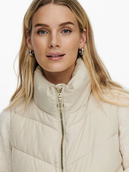 JDY JDYFINNO SHORT PADDED WAISTCOAT OTW HAB Dames Gilet - Maat S 5 JDY JDYFINNO SHORT PADDED WAISTCOAT OTW HAB Dames Gilet - Maat S - Afbeelding 3