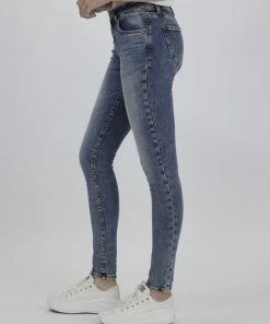 LTB Jeans LTB Nicole Jeans Volwassenen Lichtblauw 49 LTB Jeans LTB Nicole Jeans Volwassenen Lichtblauw -Exporteren dameskleding winkel 550x733 35