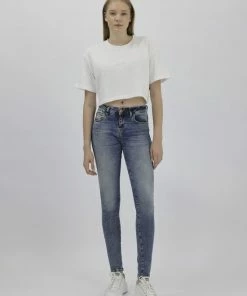 LTB Jeans LTB Nicole Jeans Volwassenen Lichtblauw -Exporteren dameskleding winkel 550x733 394