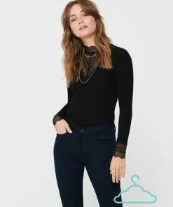ONLY ONLTILDE L/S HIGH NECK LACE TOP JRS NOOS Dames Top - Maat XS -Exporteren dameskleding winkel 550x733 78