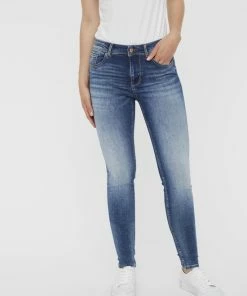 VERO MODA VMLUX MR SLIM JEANS RI310 NOOS Dames Jeans - Maat M X L30 -Exporteren dameskleding winkel 550x736
