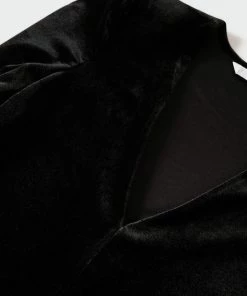 Mango Jurk Korte Fluwelen Jurk 37079088 99 Dames Maat - XS -Exporteren dameskleding winkel 550x764 2