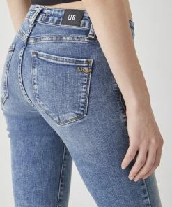 LTB Jeans LTB Nicole Jeans Volwassenen Lichtblauw -Exporteren dameskleding winkel 550x784 4