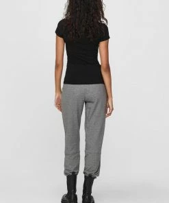 ONLY ONLLIVE LOVE LIFE SS ONECK TOP NOOS JRS Dames T-Shirt - Maat S 21 ONLY ONLLIVE LOVE LIFE SS ONECK TOP NOOS JRS Dames T-Shirt - Maat S -Exporteren dameskleding winkel 550x785 44