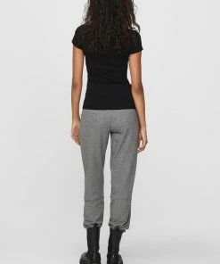 ONLY ONLLIVE LOVE LIFE SS ONECK TOP NOOS JRS Dames T-Shirt - Maat M 21 ONLY ONLLIVE LOVE LIFE SS ONECK TOP NOOS JRS Dames T-Shirt - Maat M -Exporteren dameskleding winkel 550x785 5