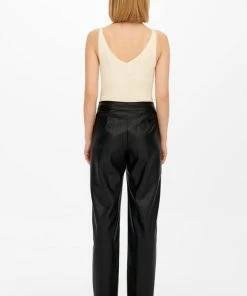 Jacqueline De Yong Broek Jdyrex Hw Faux Leather Pant Wvn 15268333 Black Dames Maat - W30 X L32 -Exporteren dameskleding winkel 550x812 4