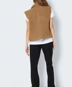 NOISY MAY NMHINNY S/L BOUCLE VEST Dames Gilet - Maat L -Exporteren dameskleding winkel 550x818 12