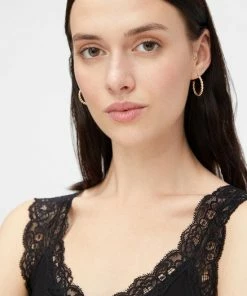 Pieces PCBARBERA LACE TOP NOOS 17 Pieces PCBARBERA LACE TOP NOOS -Exporteren dameskleding winkel 550x824 1