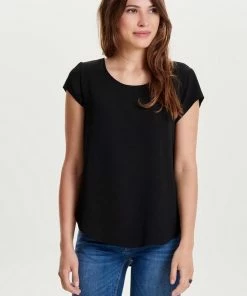 ONLY ONLVIC S/S SOLID TOP NOOS WVN Dames Top- Maat 42 23 ONLY ONLVIC S/S SOLID TOP NOOS WVN Dames Top- Maat 42 -Exporteren dameskleding winkel 550x825 173