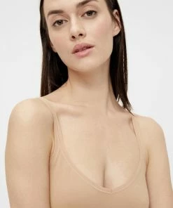 Pieces Naadloze Onderjurk - Ballroom - M - Beige 14 Pieces Naadloze Onderjurk - Ballroom - M - Beige -Exporteren dameskleding winkel 550x825 212