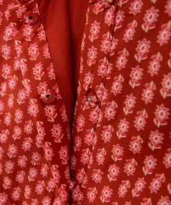 Sissy Boy Sissy-Boy - Donkerrode Gilet Met Bloemenprint -Exporteren dameskleding winkel 550x825 260