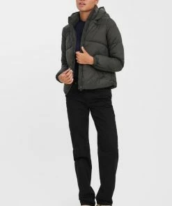 VERO MODA VMUPPSALA SHORT JACKET NOOS Dames Jas - Maat M 13 VERO MODA VMUPPSALA SHORT JACKET NOOS Dames Jas - Maat M -Exporteren dameskleding winkel 550x825 299