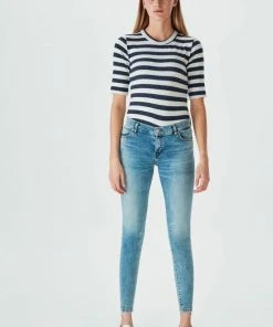 LTB Jeans LTB Lonia Jeans Volwassenen Lichtblauw 28 LTB Jeans LTB Lonia Jeans Volwassenen Lichtblauw -Exporteren dameskleding winkel 550x825 311