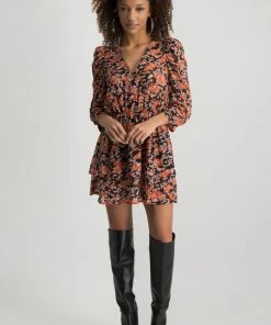 Colourful Rebel Ivy Flower Jurk Oranje Dames - Wijduitlopende Fit - Polyester - M