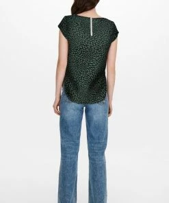 ONLY ONLVIC S/S AOP TOP NOOS PTM Dames T-shirt - Maat 38 -Exporteren dameskleding winkel 550x825 430