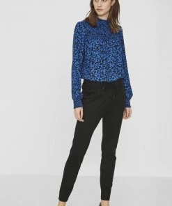VERO MODA VMEVA MR LOOSE STRING PANTS NOOS Dames Broek - Maat L X L32 21 VERO MODA VMEVA MR LOOSE STRING PANTS NOOS Dames Broek - Maat L X L32 -Exporteren dameskleding winkel 550x825 555