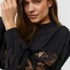 Vero Moda Blouse Vmcatinka Ls Top Wvn Ga 10256788 Black Dames Maat - M -Exporteren dameskleding winkel 550x825 569