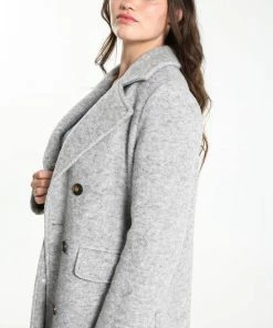 Cassis Effen, Wollen Jas Met Dubbele Rij Knopen Effen, Wollen Jas Met Dubbele Rij Knopen 22 Cassis Effen, Wollen Jas Met Dubbele Rij Knopen Effen, Wollen Jas Met Dubbele Rij Knopen -Exporteren dameskleding winkel 550x825 81