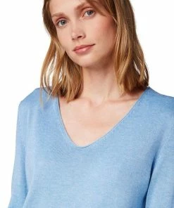 Tom Tailor Trui Met Vhals 1012976xx70 15584 -Exporteren dameskleding winkel 550x833 3